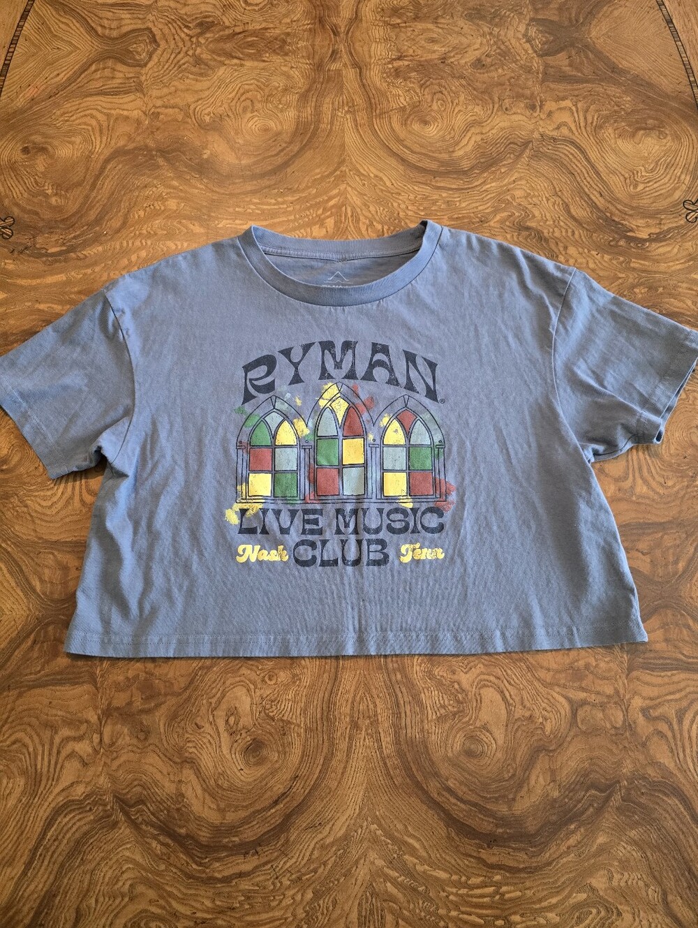 Ryman Auditorium Nashville Stained Glass Graphic Crop T-Shirt Womens size L